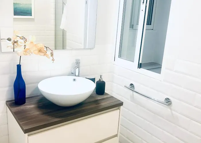 La Esencia De Angela Кордова